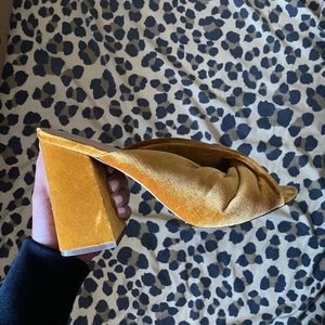 Forever21 Open Toe Mule